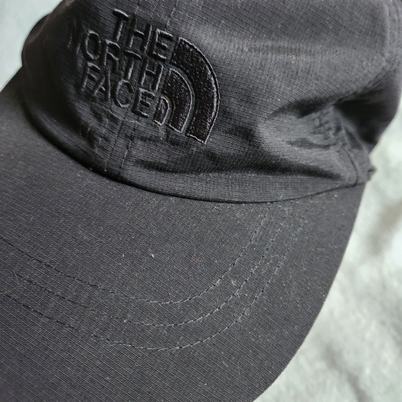 The North Face Hat Black Horizon Strapback Adjustable Adult S/M Lightweight Cap - Picture 7 of 7